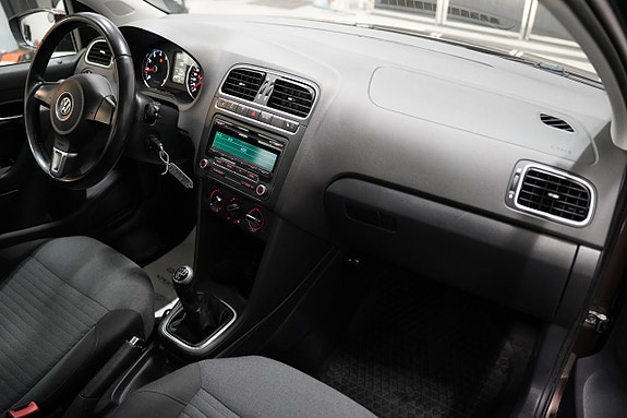 Volkswagen Polo 8 of 18