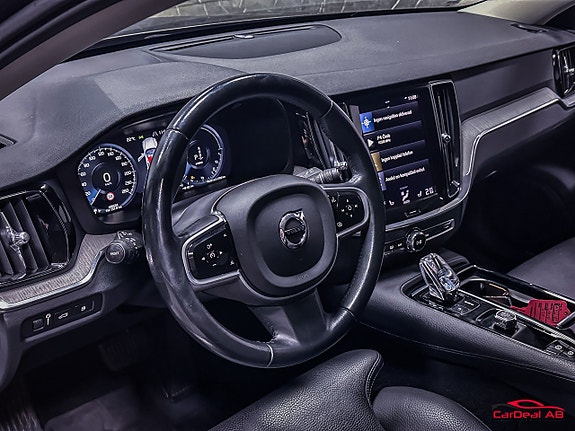 Volvo V60 12 of 28