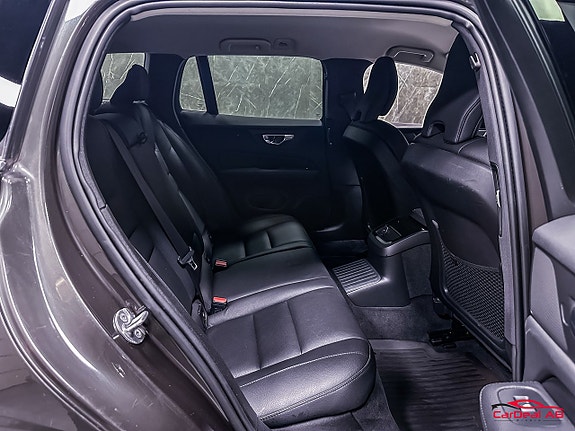 Volvo V60 17 of 28