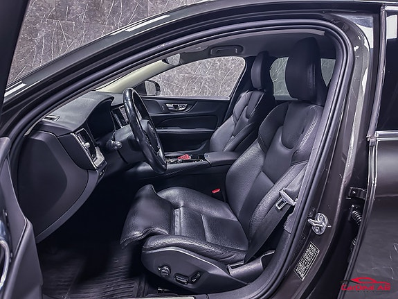 Volvo V60 10 of 28