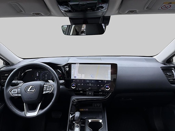 Lexus NX450h+ 8 of 15