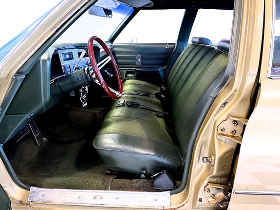 Buick Le Sabre 28 of 30