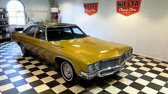 Buick Le Sabre 5 of 30
