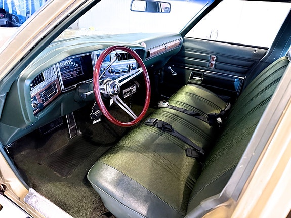 Buick Le Sabre 25 of 30