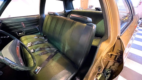 Buick Le Sabre 26 of 30