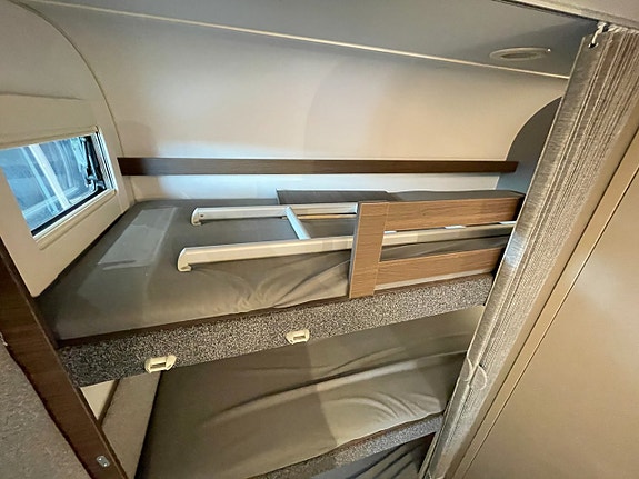 Adria Alpina 753 HK /ALDE/ Förtält / AC / Markis / Front kök/ Barnkammare / 10 of 22