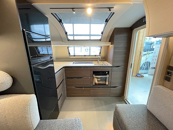 Adria Alpina 753 HK /ALDE/ Förtält / AC / Markis / Front kök/ Barnkammare / 19 of 22