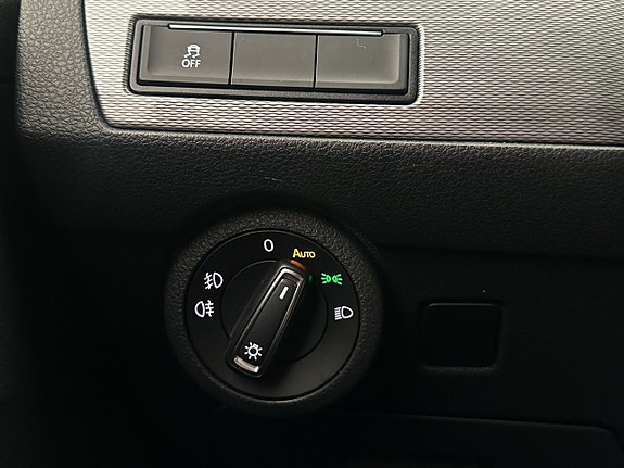Volkswagen Multivan 18 of 30