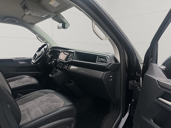 Volkswagen Multivan 28 of 30