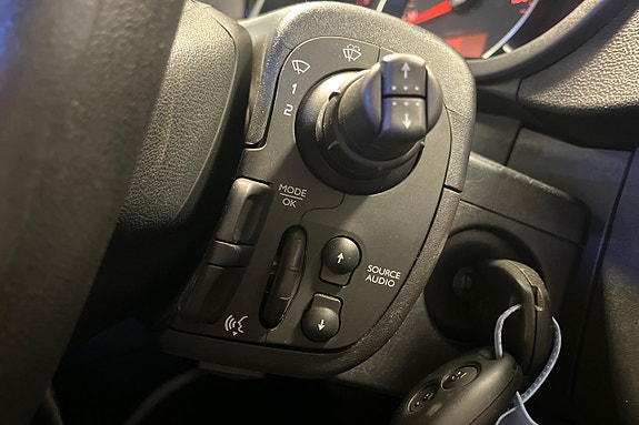 Renault Kangoo Express 21 of 27