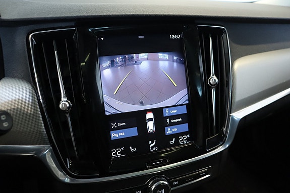 Volvo V90 Cross Country 13 of 19