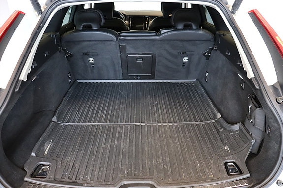 Volvo V90 Cross Country 19 of 19