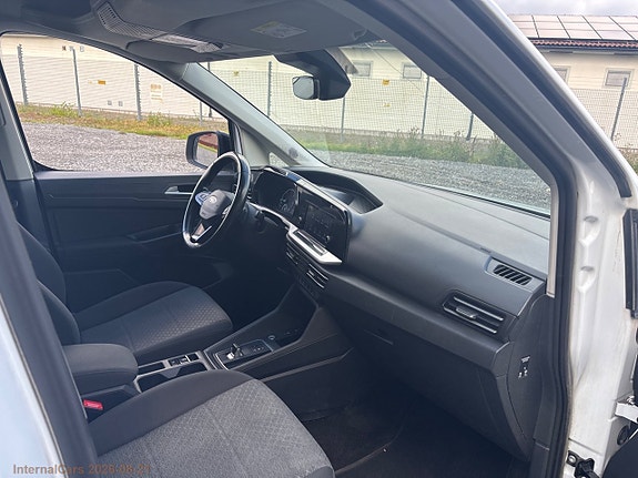 Ford Connect Tourneo 18 of 27