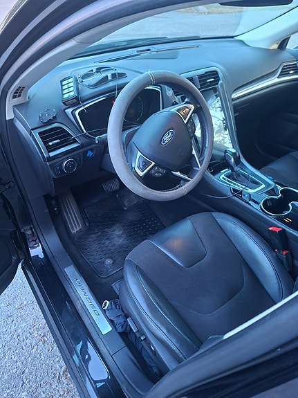 Ford Mondeo 4 of 5