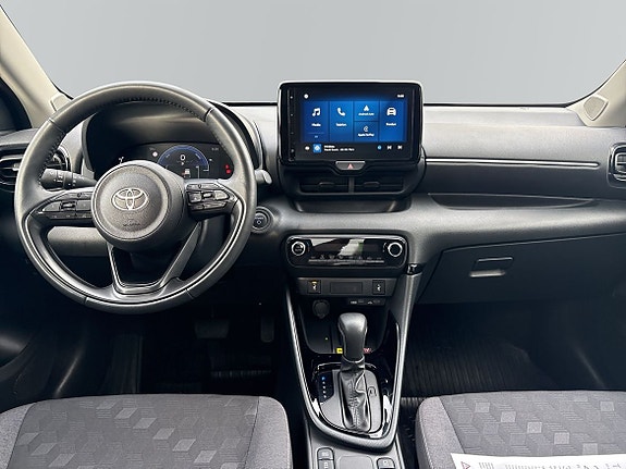 Toyota Yaris 8 of 10