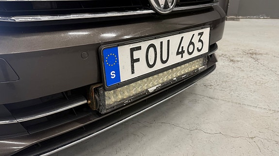 Volkswagen Passat 10 of 30