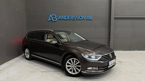 Volkswagen Passat 2 of 30