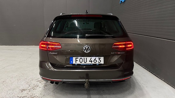Volkswagen Passat 8 of 30