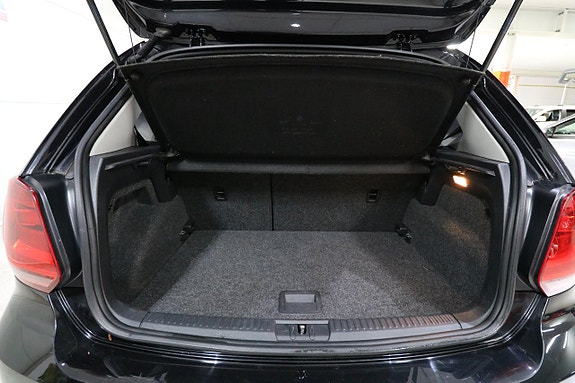 Volkswagen Polo 17 of 29