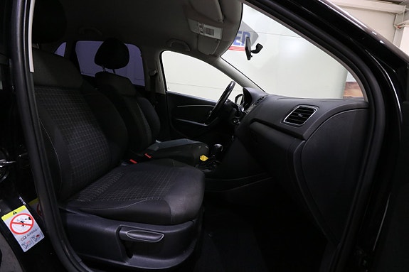 Volkswagen Polo 16 of 29