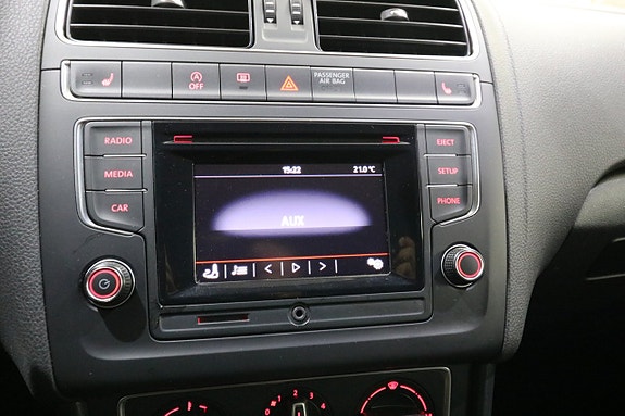 Volkswagen Polo 18 of 29
