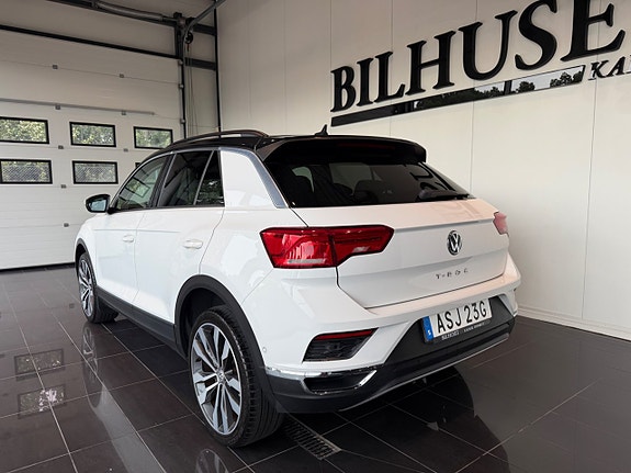 Volkswagen T-Roc 3 of 12