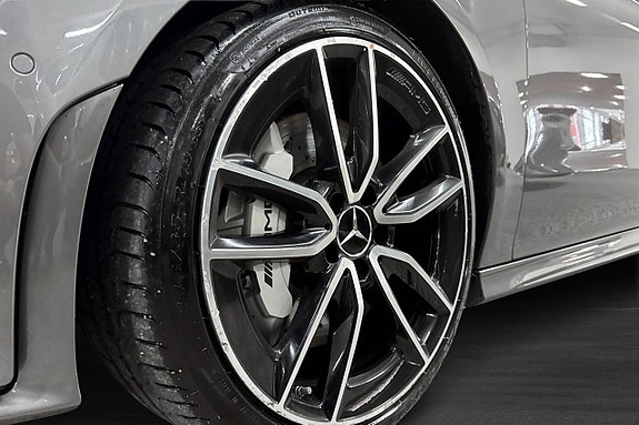 Mercedes-Benz CLA35 5 of 21