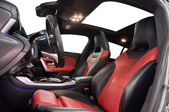 Mercedes-Benz CLA35 11 of 21