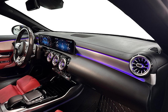 Mercedes-Benz CLA35 9 of 21