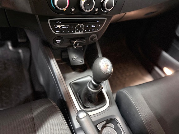 Renault Megane 10 of 14
