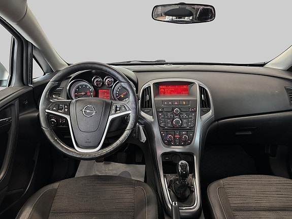 Opel Astra 11 of 23