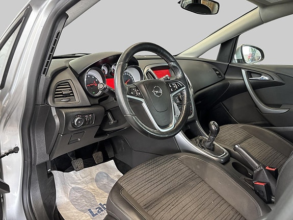 Opel Astra 8 of 23