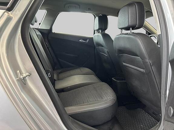 Opel Astra 18 of 23
