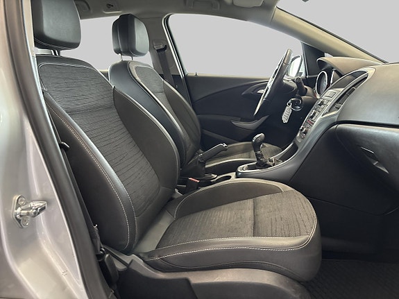 Opel Astra 9 of 23