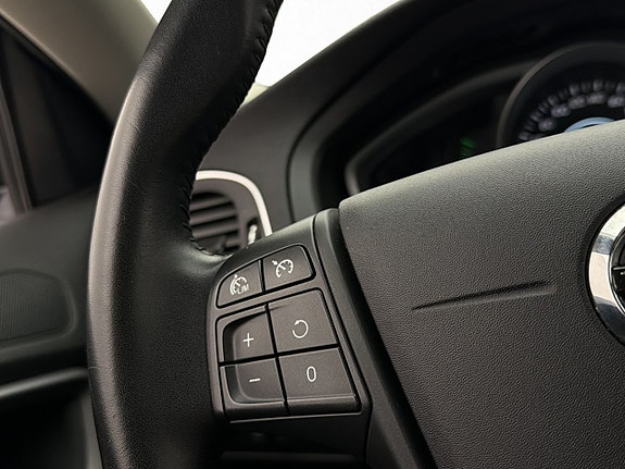 Volvo V40 Cross Country 15 of 24
