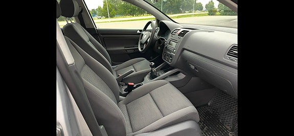 Volkswagen Golf V 3 of 5