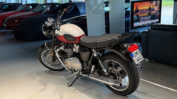 Triumph Bonneville T120 Motone Premium // 171mil 17 of 27