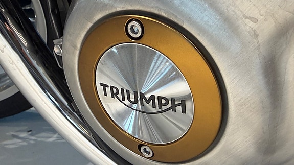 Triumph Bonneville T120 Motone Premium // 171mil 15 of 27