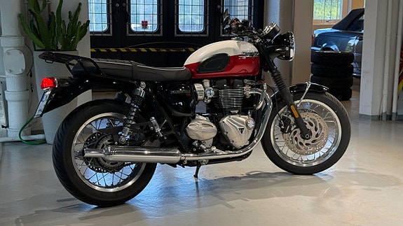 Triumph Bonneville T120 Motone Premium // 171mil 3 of 27