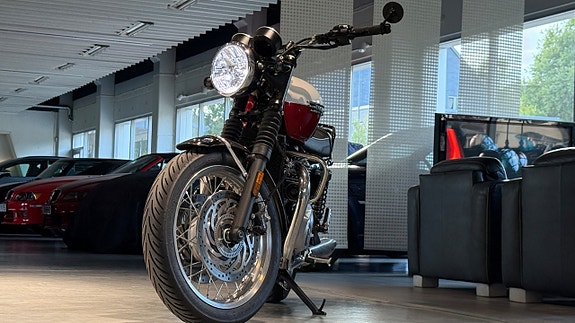 Triumph Bonneville T120 Motone Premium // 171mil 7 of 27