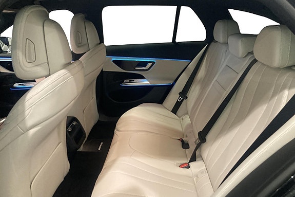 Mercedes-Benz E300 11 of 15