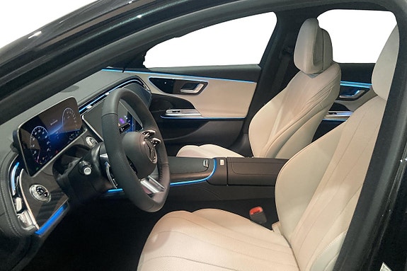 Mercedes-Benz E300 10 of 15
