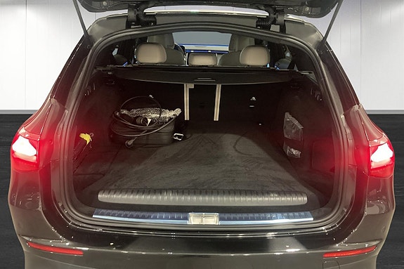 Mercedes-Benz E300 15 of 15