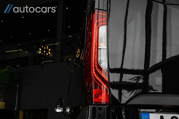 Mercedes-Benz Sprinter 319 15 of 30