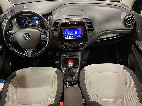 Renault Captur 14 of 22
