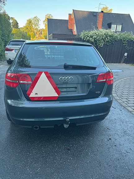 Audi A3 4 of 13