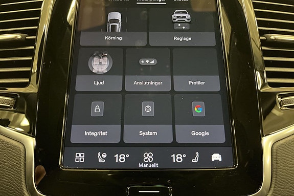 Volvo XC90 15 of 16