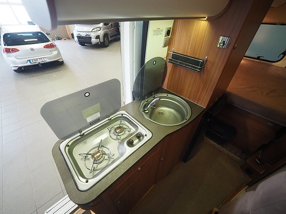 Adria Twin SP 120hk | Markis | Dragkrok | Under 6m | Plåtis 10 of 18