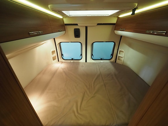 Adria Twin SP 120hk | Markis | Dragkrok | Under 6m | Plåtis 11 of 18
