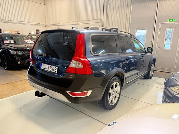 Volvo XC70 7 of 13